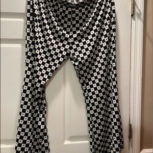 Plus size flare pants.
